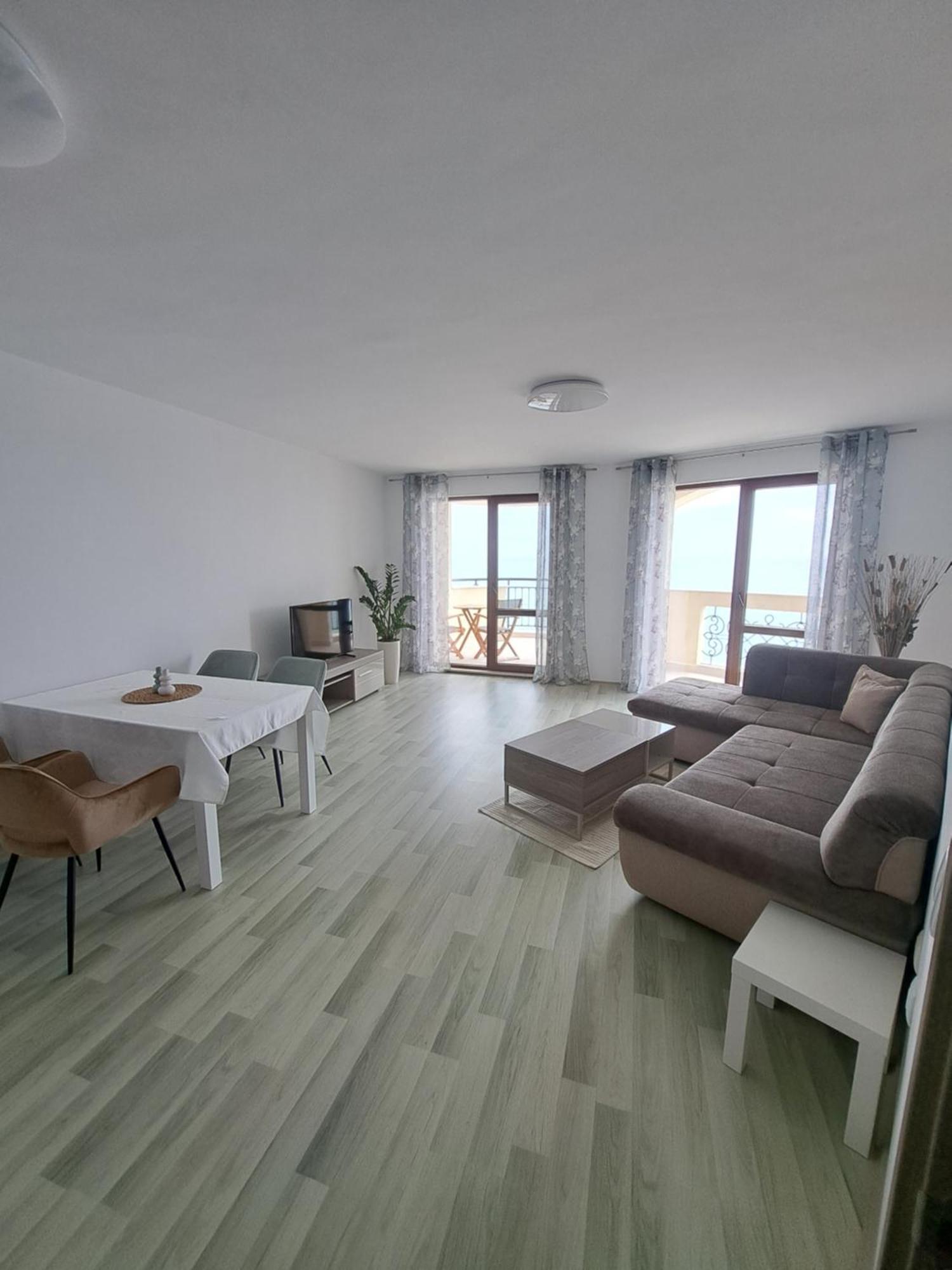 Apartment Aphaya, Complex Carpe Diem, Апартамент Афайя, Комплекс Карпе Дием バルチク エクステリア 写真